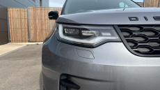 Land Rover Discovery 3.0 D300 Dynamic SE 5dr Auto Diesel Station Wagon